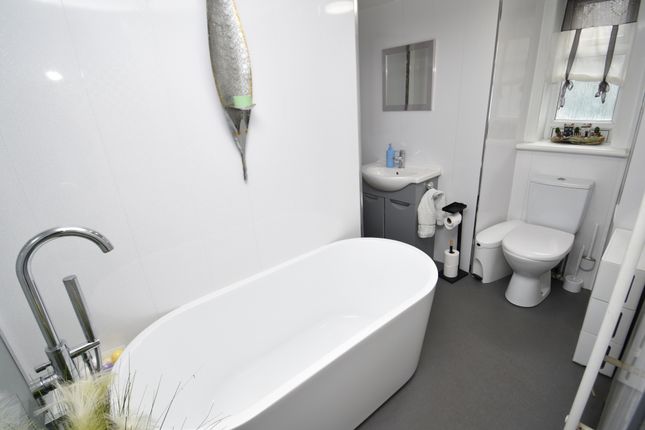 2A, Forbes Place, Wemyss Bay photo 5