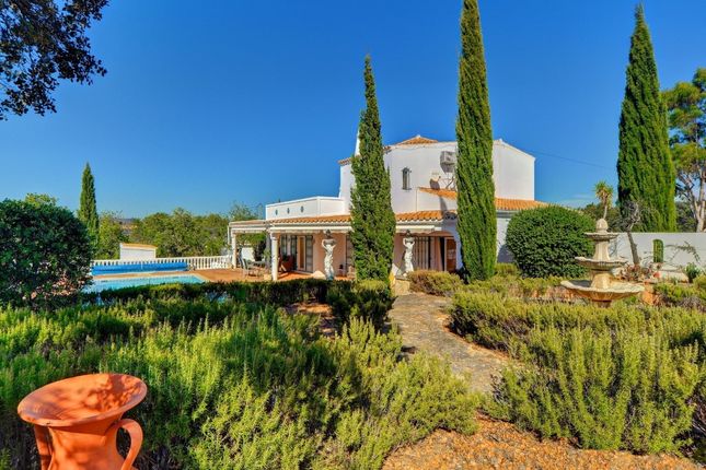 Villa for sale in Portugal, Algarve, Loule