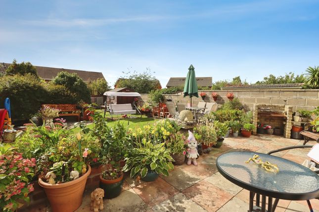 48, Hogarth Walk, Somerset photo 2