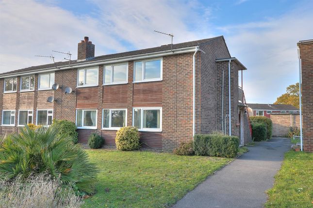 Thumbnail Maisonette to rent in Ashdown Road, Hiltingbury, Chandlers Ford
