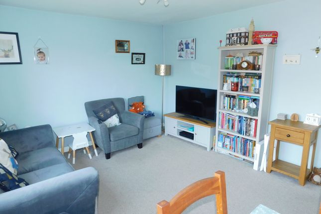 Maisonette for sale in Hillview Road, Hythe