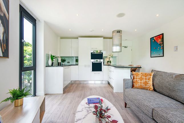 2-bed flat on 8 @ 41, Tavistock Crescent, London, £525,000