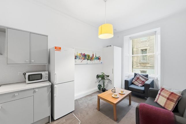 16/6 (1F3) Roseneath Place, Edinburgh photo 2