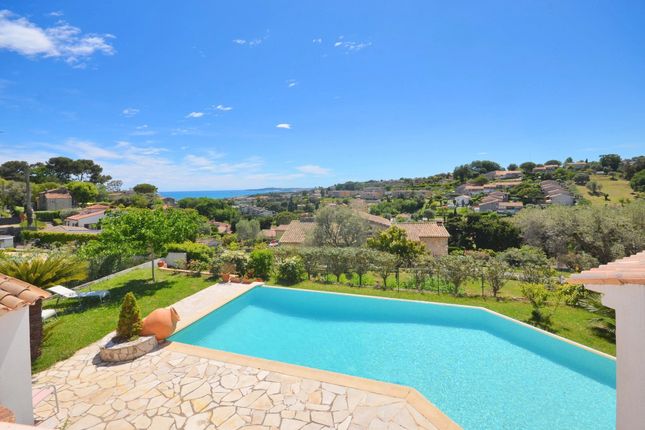 Villa for sale in Villeneuve Loubet, Antibes Area, French Riviera