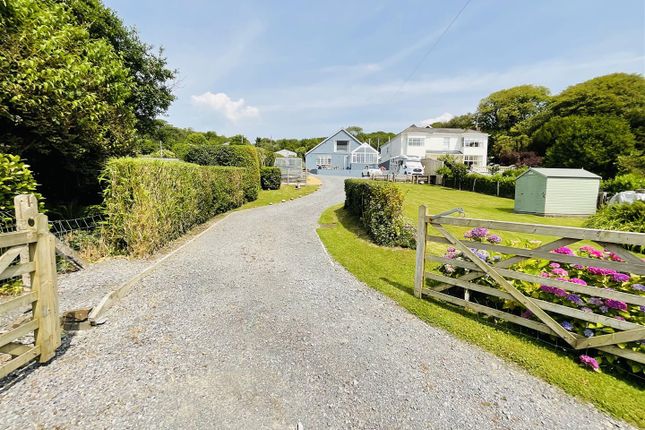 Rock House Bungalow, 81A, Gwscwm Road, Burry Port photo 3