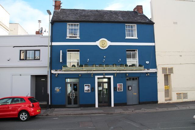 Pub/bar for sale in Cheltenham, Gloucester