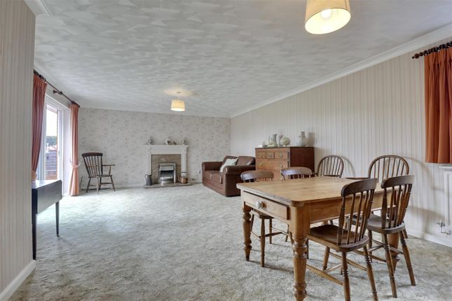41, Loxwood Road, Waterlooville photo 4