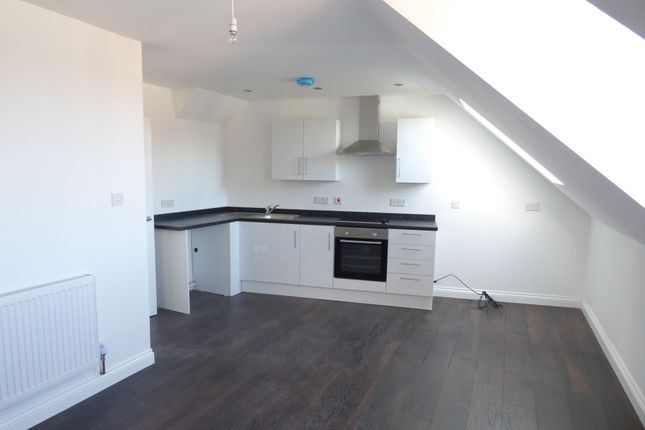 Flat to rent in Victoria Terrace, Whitley Bay