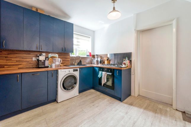Terraced house for sale in Chatsworth Road, Newark