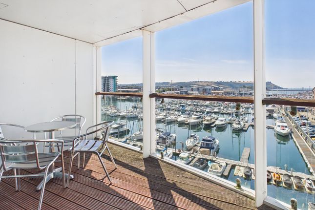Flat 17, Discovery Wharf, Plymouth photo 2