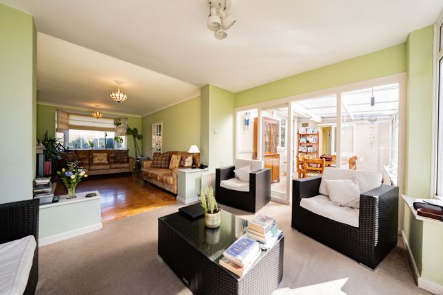 87 Manor Road, Leicester photo 2