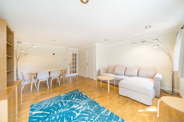 6, Woodlawn Close, London photo 2