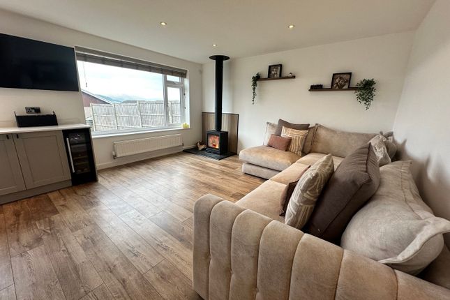 48, Parc Pendre, Brecon photo 4