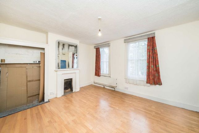 Marcilly Road, London photo 3