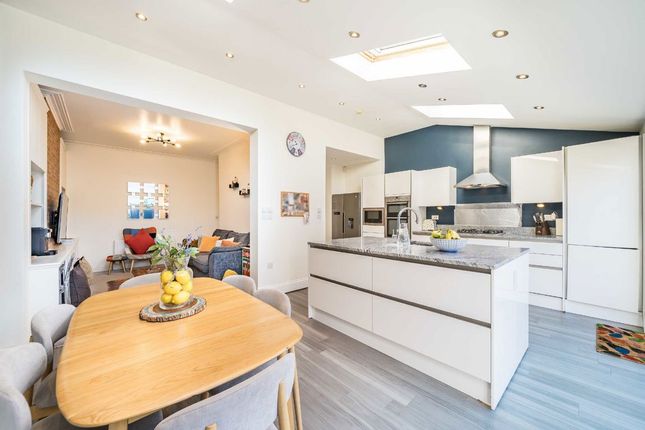 62, Foulser Road, London photo 4