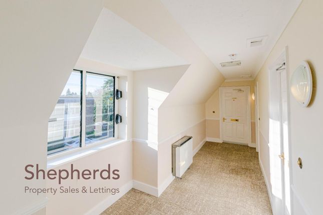 19 Belvedere Court, High Street, Hoddesdon photo 2