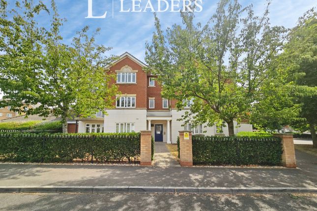 2-bed flat on Canada Court, Gosport, £190,000