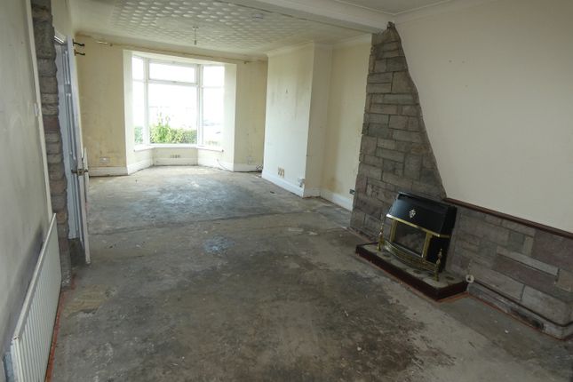 31, Main Road, Dyffryn Cellwen photo 2