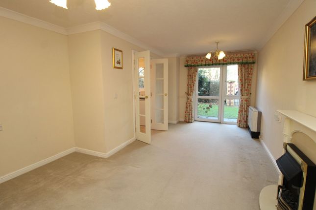 10, Albany Court, Paignton photo 3