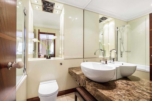 Flat for sale in Sandalwood Mansions, Kensington Green