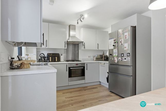 3, Imperial Close, Mosborough photo 3