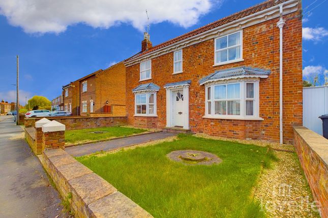 Thumbnail Detached house for sale in West Acridge, Barton-Upon-Humber, North Lincolnshire