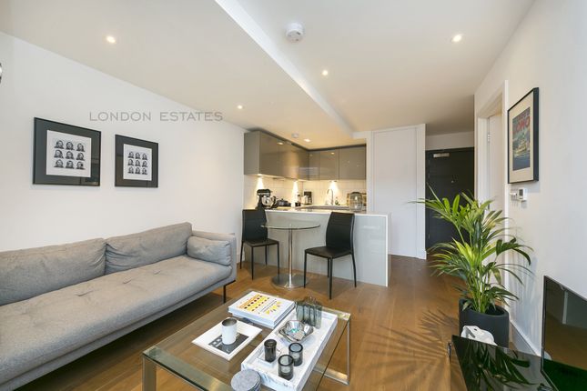 Flat to rent in Westworth House, Down Place, Hammersmith