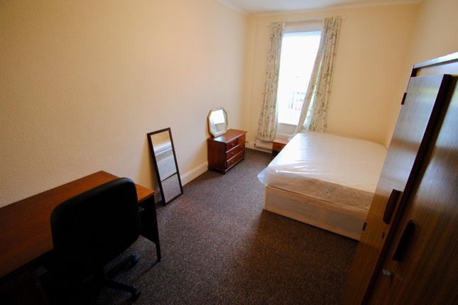 Flat to rent in High Street South, Langley Moor, Durham