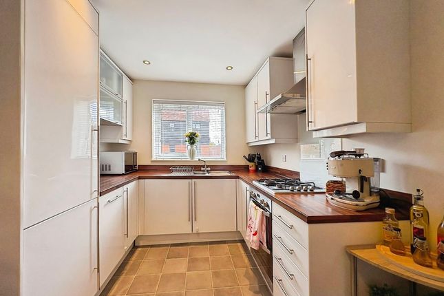 43, Countess Way, Newcastle Upon Tyne photo 4