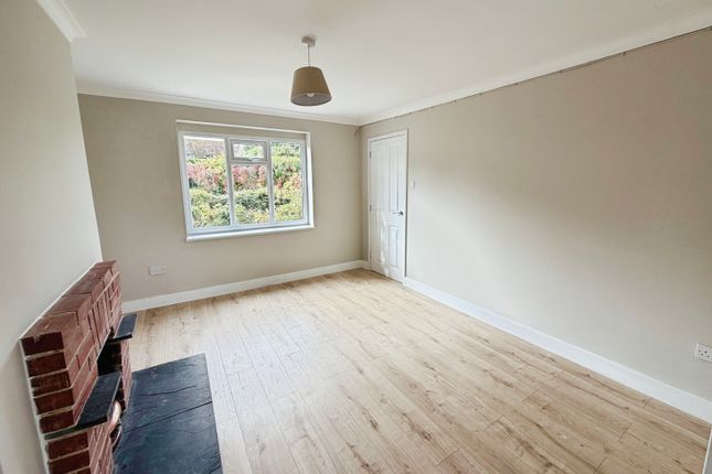 Plough Cottages, Warminster photo 3