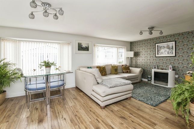 12, Valley Road, Exeter photo 2