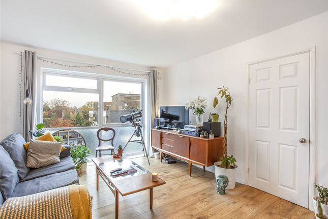 Thumbnail Flat to rent in Northfield Road, London