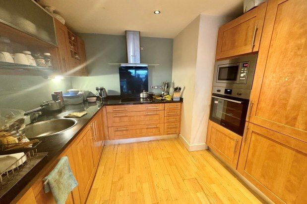 Flat to rent in Mcclintock House, Leeds