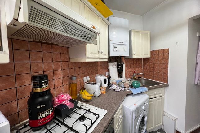 Studio to rent in Finchley Road, London