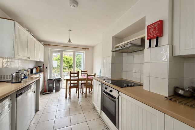 Room 5, 33 Guildford Road, Southend-On-Sea photo 5