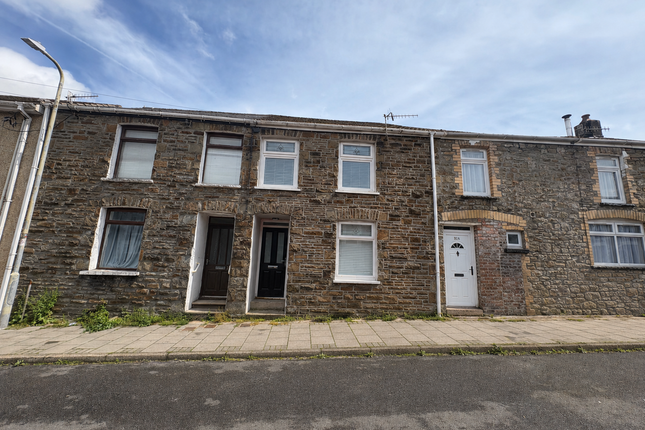 32 Meadow Street, Bridgend photo 2