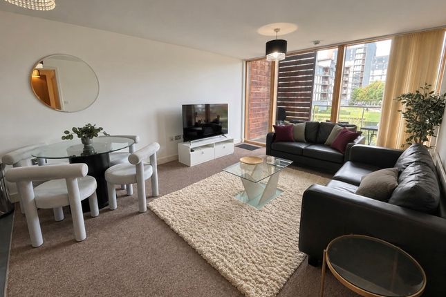 325, Milton Keynes photo 3