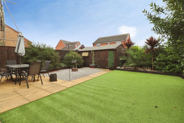 Heatherfields Crescent, Rossington, Doncaster photo 4