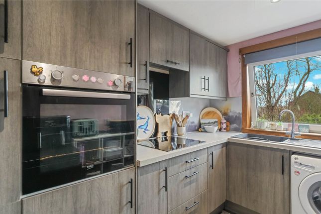 7, Lundin Crescent, Fife photo 3