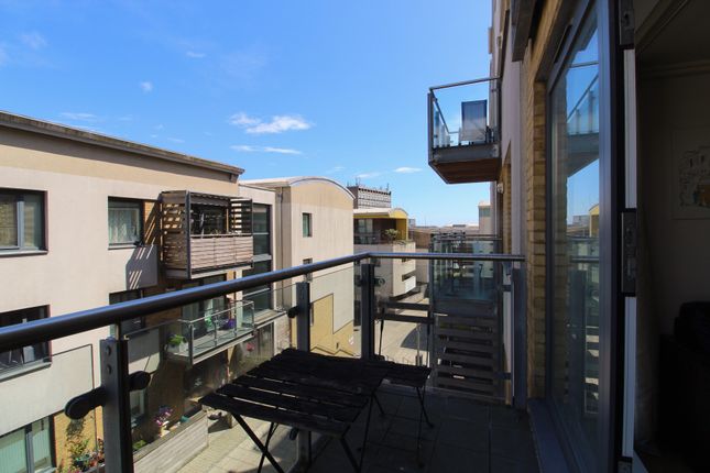 Flat for sale in Kingscote Way, City Centre, Brighton
