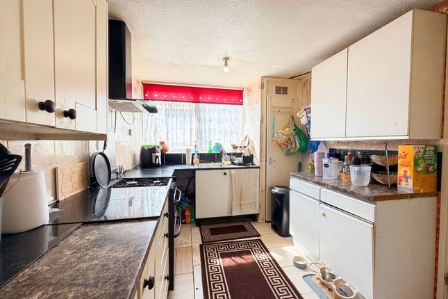 30, Kinloch Place, Milton Keynes photo 4