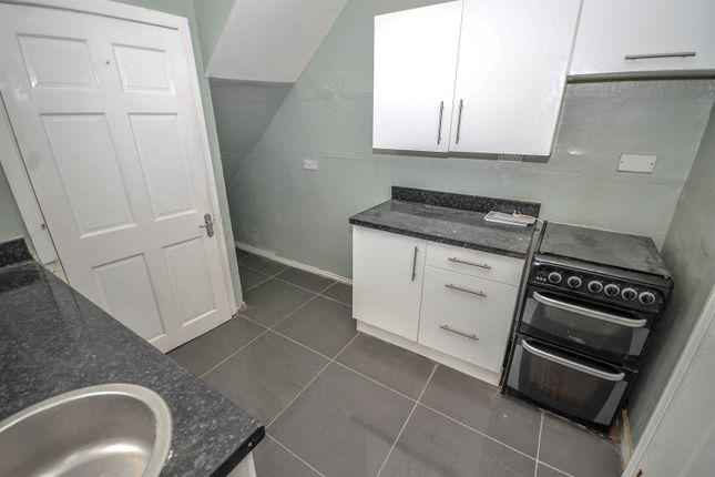 27 Bewick Street, South Shields photo 5