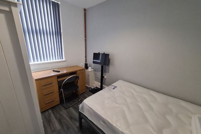 Room to rent in Cauldon Road, Stoke-On-Trent