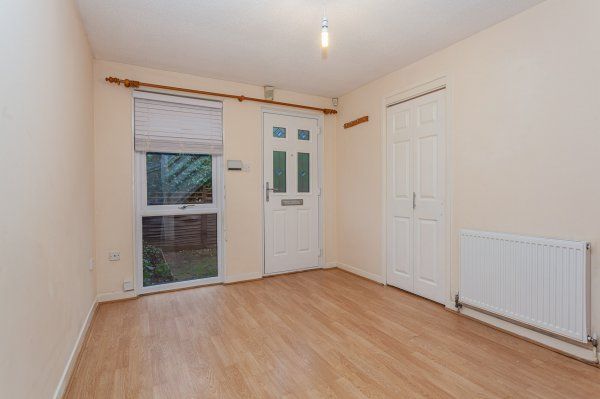 8, Larks Meade, Reading photo 4