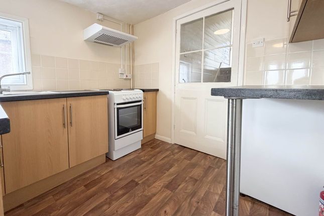 Flats 1 & 2, High Street, Norwich photo 3