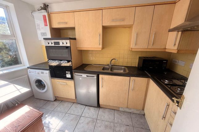 44, Larchmont Road, Leicester photo 2
