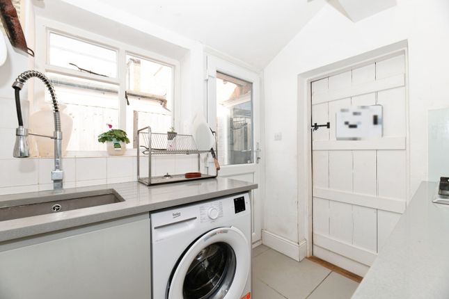 Rose Cottage, 9, North Road, Walton-on-Thames photo 3