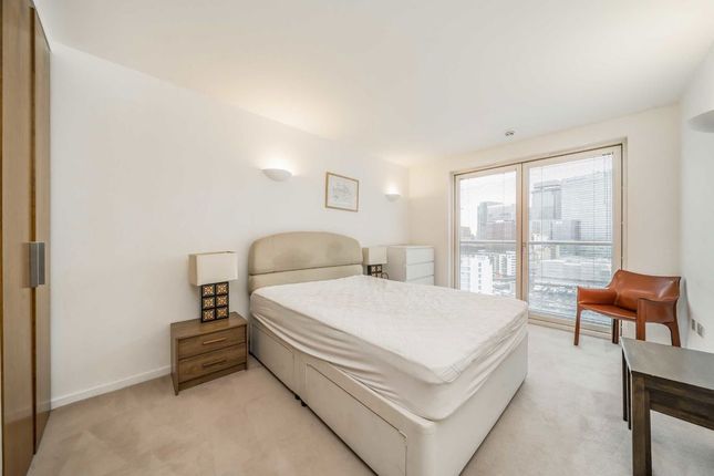 Flat 1302, New Providence Wharf, 1, Fairmont Avenue, London photo 4