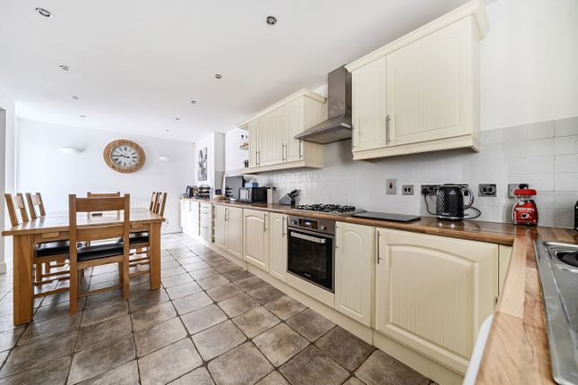 8, The Brambles, Flitton photo 2