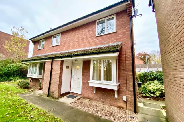 Thumbnail Town house to rent in Moorland Gardens, Luton